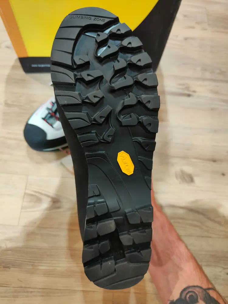 La Sportiva Trango Tower GTX 2 La Sportiva Trango Tower GTX – Image 2