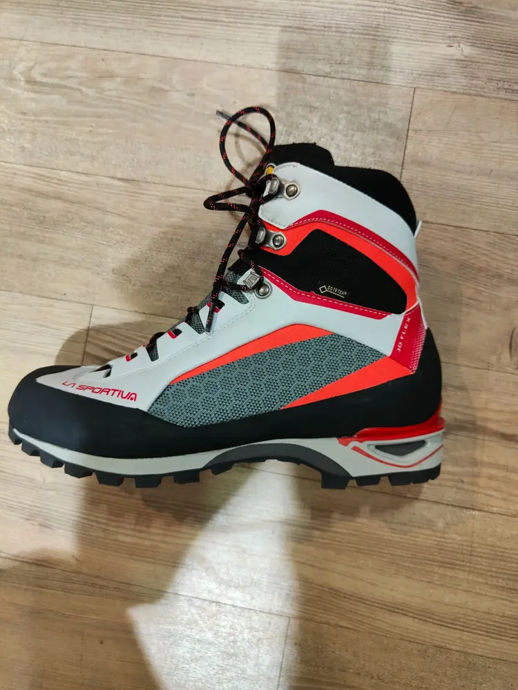 La Sportiva Trango Tower GTX 3 La Sportiva Trango Tower GTX – Image 3