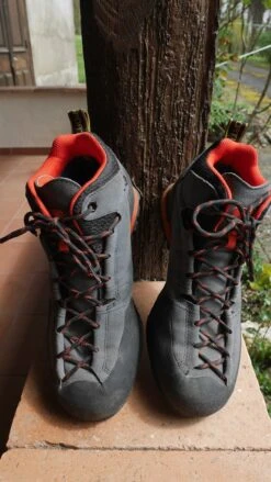La Sportiva Boulder XMID GTX