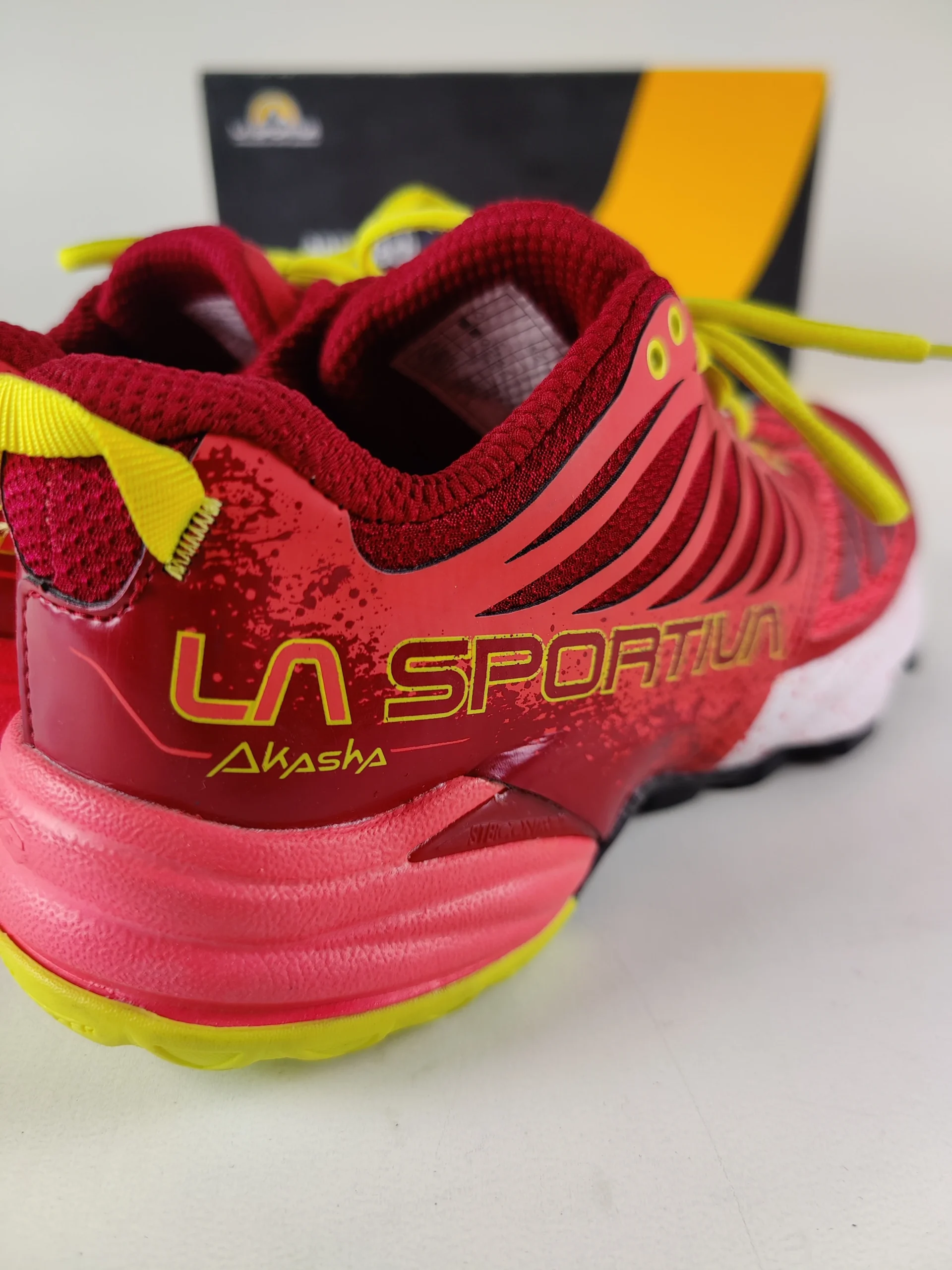 La Sportiva Akasha Rood 5 La Sportiva Akasha Rood – Image 5